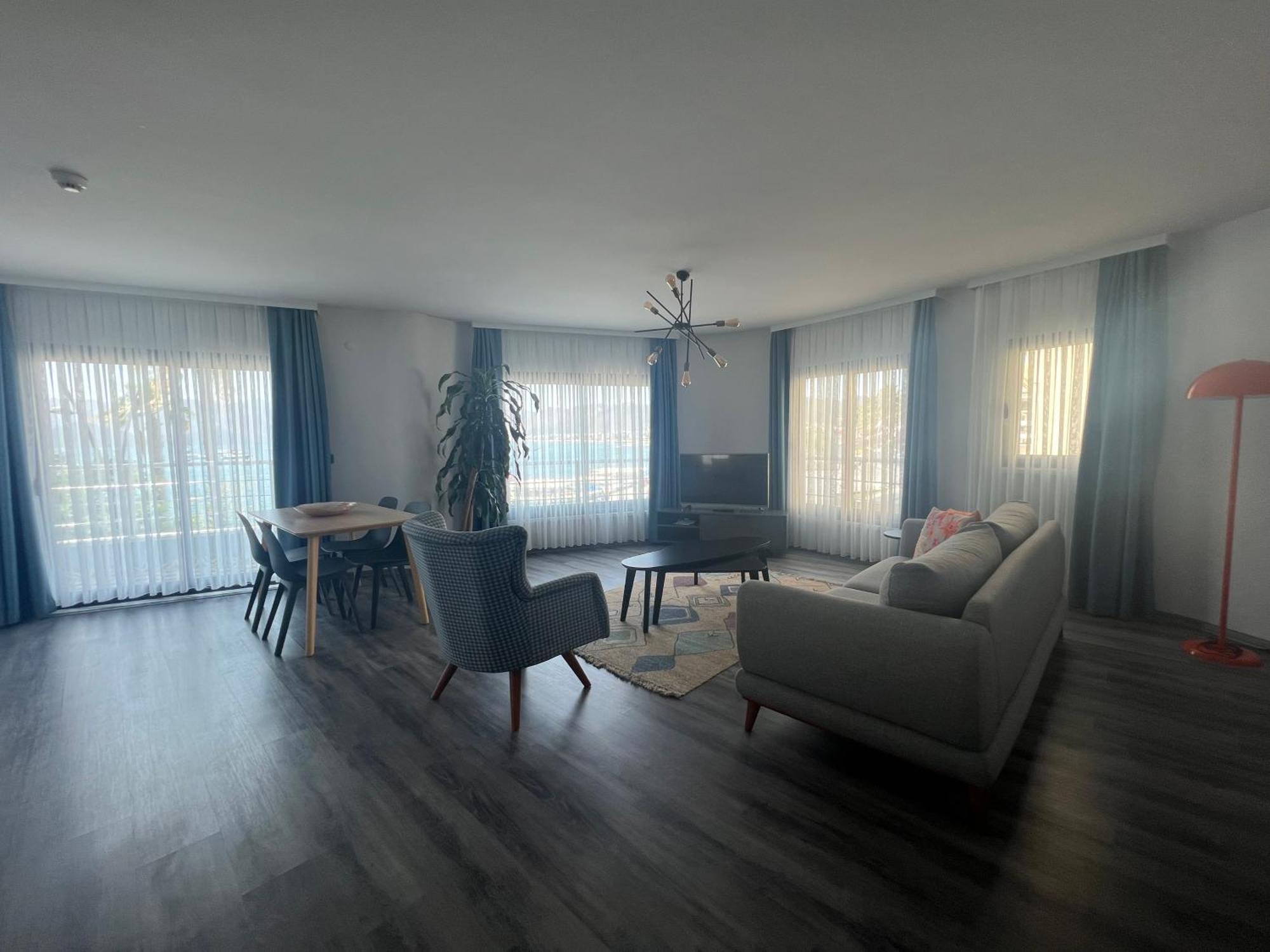 Trea Homes Marina Suites มาร์มาริส ภายนอก รูปภาพ